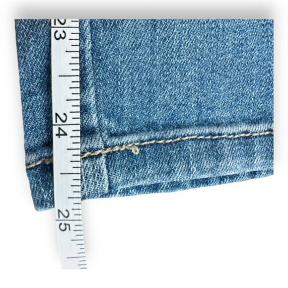 Women’s 12 (14) Cropped Luxe Skinny Jeans - Light Wash with Destruction - Picture 8 of 12